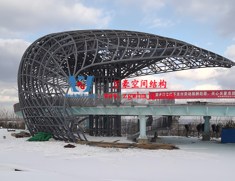 什么是異形鋼結(jié)構(gòu)？復(fù)雜空間異形鋼結(jié)構(gòu)該如何選擇廠家？