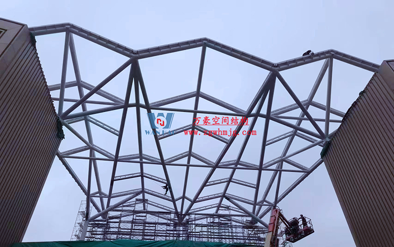 匯工匠精神，抓工程品質(zhì)|合肥文一塘溪津門天幕鋼結(jié)構(gòu)及ETFE氣枕膜工程最新施工進(jìn)度