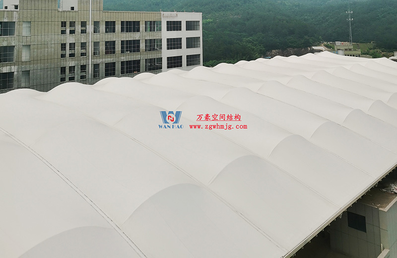 浙江真愛毯業(yè)科技有限公司廠房三屋面膜結構工程完工大吉！