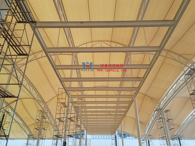 浙江真愛毯業(yè)科技有限公司廠房三屋面膜結構工程完工大吉！