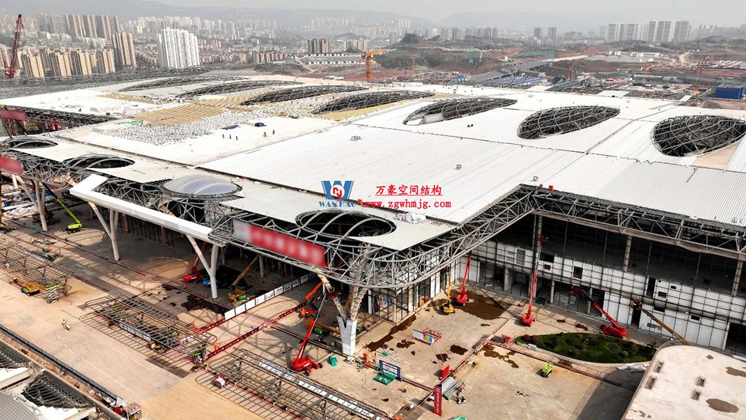 重慶東站站房正在加速建設(shè)，全力繪就項(xiàng)目新篇章