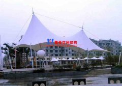 膜結(jié)構(gòu)遮陽(yáng)棚工程是什么？有哪些優(yōu)勢(shì)和特點(diǎn)？