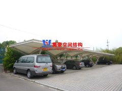 做膜結(jié)構(gòu)車棚報(bào)價(jià)價(jià)格差距很大，該怎么選膜結(jié)構(gòu)公司?