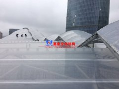 膜結(jié)構(gòu)膜材中ETFE膜與PTFE膜哪個(gè)好？分別有什么特點(diǎn)？
